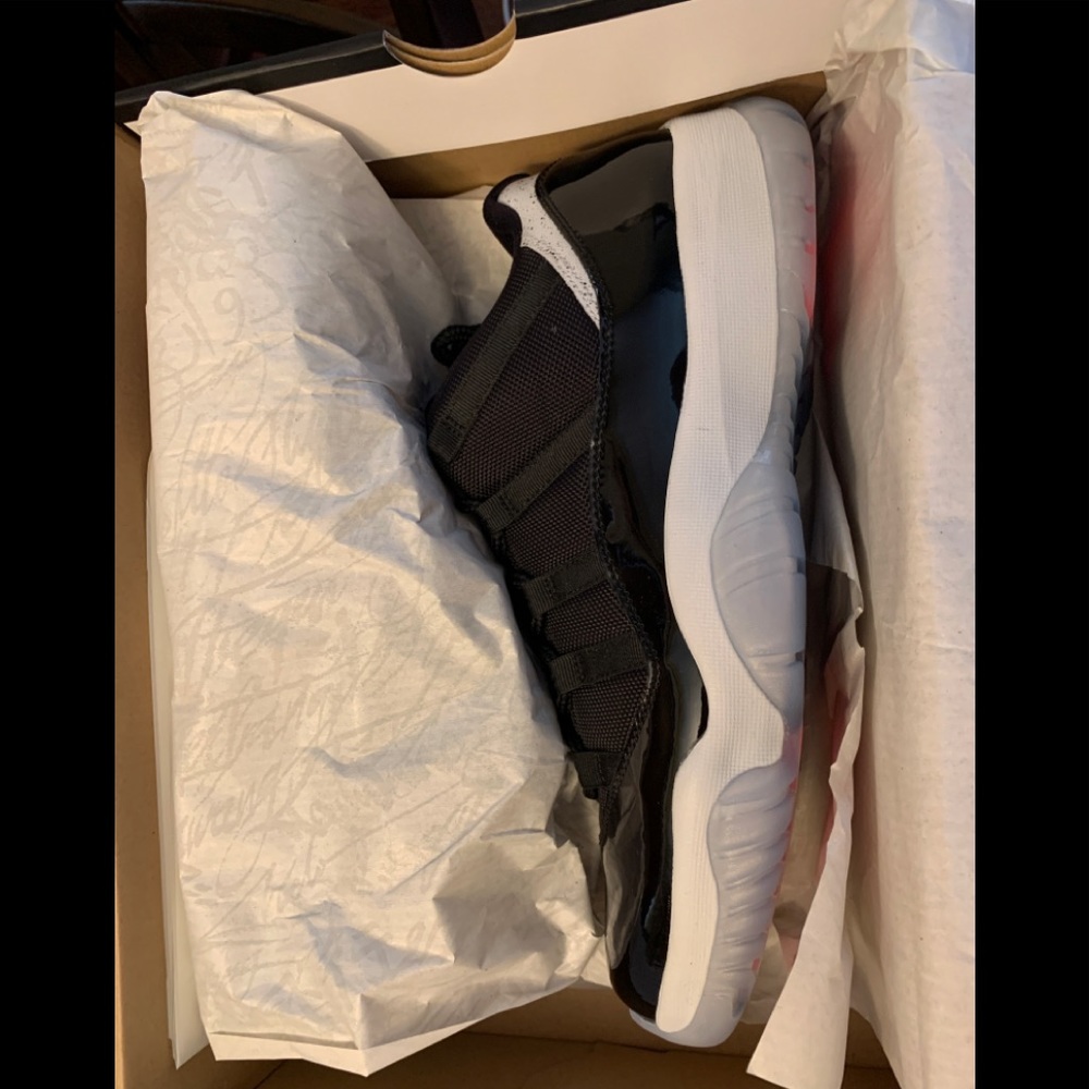 Jordan 11 Low Infared DS